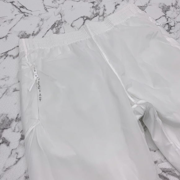 Men’s Fila Windbreaker White Black Hooded Tracksuit - Picture 3 of 6